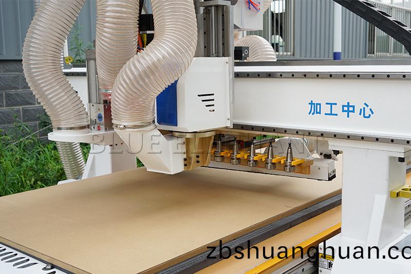 排(pai)鑽包開料(liao)機